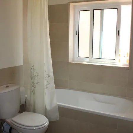 3 Bedroom With Garden Hébergement de vacances Conceição