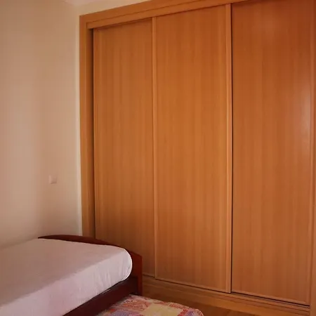 Hébergement de vacances 3 Bedroom With Garden