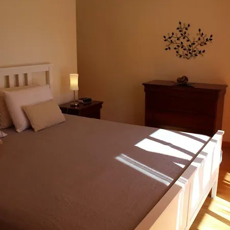 3 Bedroom With Garden Conceição